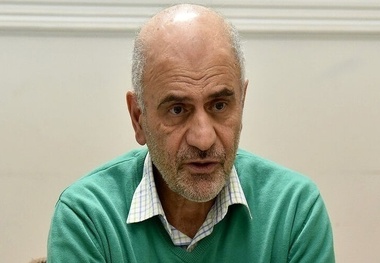 فرشاد مومنی: دولت در ۱۱ زمینه به تورم شدت بخشیده