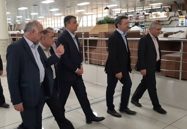  رضایتمندی وزیر راه از روند ارتقای خدمات به مسافران در مهرآباد 