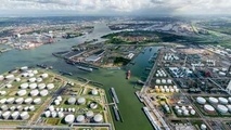 Port of Rotterdam uses self-learning computer to predict vessel arrival