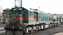 قطار مسافربری جان عابر پیاده را گرفت