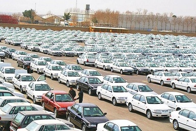 قیمتها در بازار خودرو، حبابی و غیر واقعی است