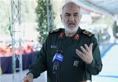 نشست ستاد بحران با حضور فرمانده کل سپاه در محل سانحه بالگرد رئیس جمهور