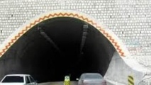 رفع نواقص تونل تنگه زاغ در محور بندرعباس حاجی آباد