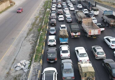ترافیک سنگین در محورهای چالوس و هراز / آخرین وضعیت راه‌ های کشور