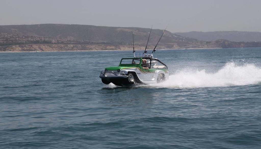 خودرو آبی خاکی پرودرایور