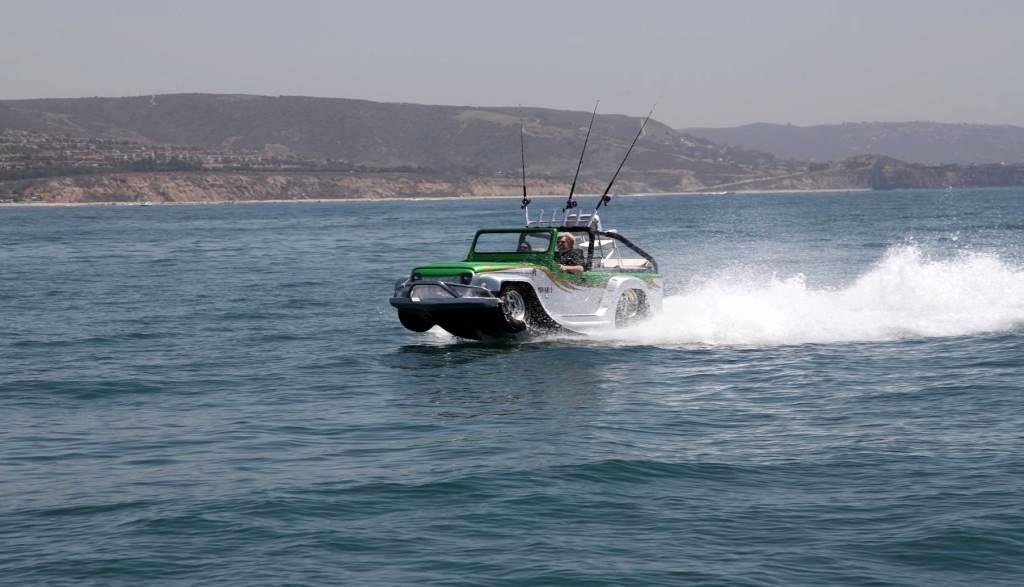 خودرو آبی خاکی پرودرایور